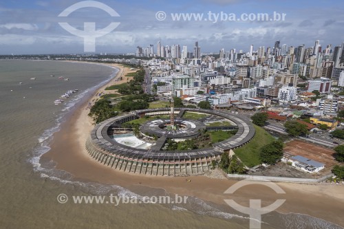 Foto feita com drone de hotel abandonado (Hotel Tambaú) na orla de João Pessoa - João Pessoa - Paraíba (PB) - Brasil