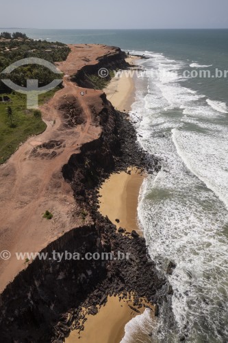 Foto feita com drone de falésias na Praia da Cancela - Tibau do Sul - Rio Grande do Norte (RN) - Brasil