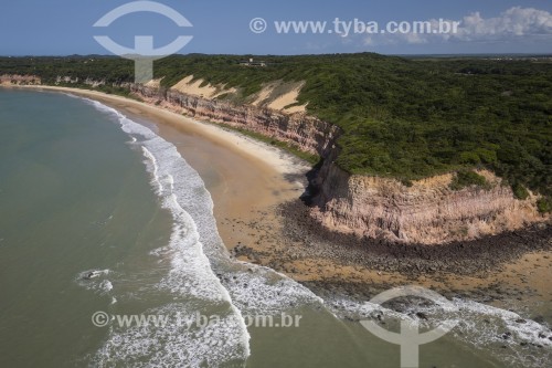 Foto feita com drone de falésia na Praia do Madeiro - Tibau do Sul - Rio Grande do Norte (RN) - Brasil