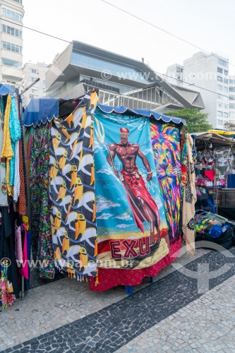 Canga com imagem do orixá  Exu na feirinha do Posto 5 - Copacabana - Rio de Janeiro - Rio de Janeiro (RJ) - Brasil