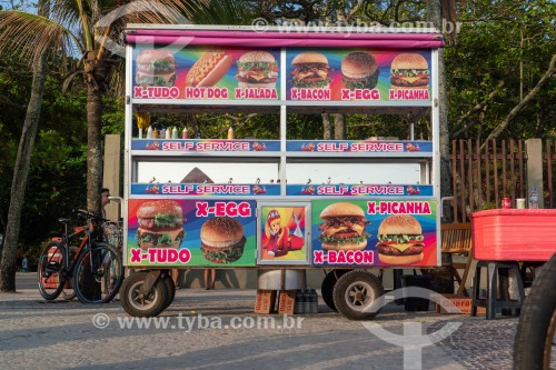 Carrinho de comércio ambulante de cachorro quente no Arpoador - Rio de Janeiro - Rio de Janeiro (RJ) - Brasil