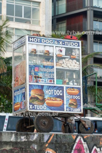 Carrinho de comércio ambulante de cachorro quente no Arpoador - Rio de Janeiro - Rio de Janeiro (RJ) - Brasil