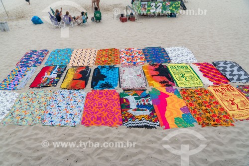 Cangas à venda na Praia de Ipanema - Rio de Janeiro - Rio de Janeiro (RJ) - Brasil