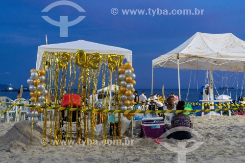 Trecho da Praia de Copacabana decorado para Reveillon 2025 - Rio de Janeiro - Rio de Janeiro (RJ) - Brasil