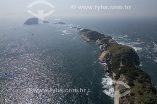 Foto feita com drone da Ilha Comprida - parte do Monumento Natural das Ilhas Cagarras - Rio de Janeiro - Rio de Janeiro (RJ) - Brasil