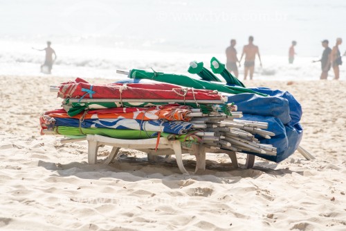 Guarda-sol para aluguel na Praia de Copacabana - Rio de Janeiro - Rio de Janeiro (RJ) - Brasil