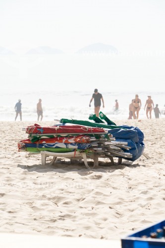 Guarda-sol para aluguel na Praia de Copacabana - Rio de Janeiro - Rio de Janeiro (RJ) - Brasil