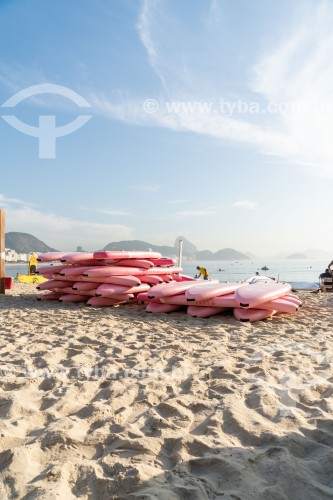 Pranchas de stand up paddle no Posto 6 da Praia de Copacabana - Rio de Janeiro - Rio de Janeiro (RJ) - Brasil