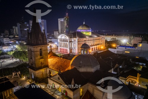 Foto feita com drone do Teatro Amazonas (1896) ao entardecer - Manaus - Amazonas (AM) - Brasil