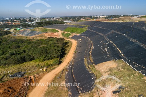 Foto feita com drone doo aterro sanitário da Região Metropolitana de Curitiba (RMC) - Curitiba - Paraná (PR) - Brasil