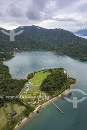 Foto feita com drone de propriedade particular na Enseada do Saco do Céu - Parque Estadual da Ilha Grande - Área de Proteção Ambiental dos Tamoios - Angra dos Reis - Rio de Janeiro (RJ) - Brasil