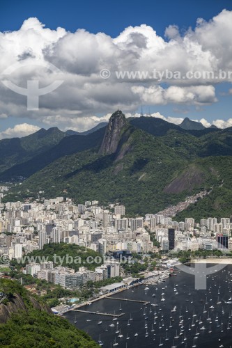 Vista da Enseada de Botafogo a partir do mirante do Pão de Açúcar com o Cristo Redentor ao fundo - Rio de Janeiro - Rio de Janeiro (RJ) - Brasil