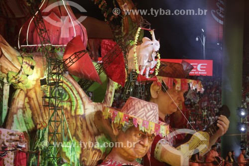 Apresentação do Boi Garantido durante o Festival de Folclore de Parintins no Centro Cultural e Esportivo Amazonino Mendes (1988) - também conhecido como Bumbódromo - Parintins - Amazonas (AM) - Brasil