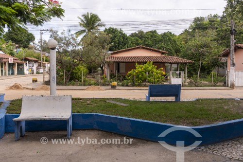 Praça central na vila de Cumuruxatiba - Prado - Bahia (BA) - Brasil