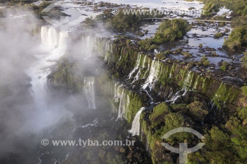 Foto feita com drone das Cataratas do Iguaçu no Parque Nacional do Iguaçu  - Puerto Iguazú - Província de Misiones - Argentina