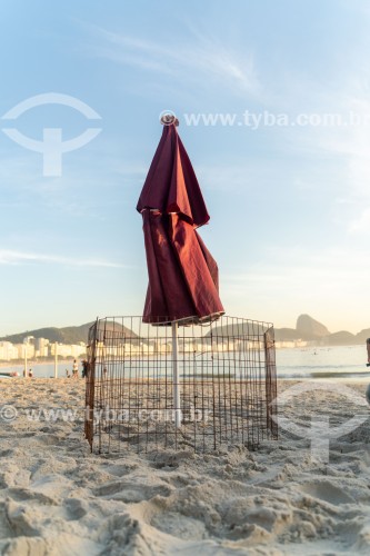 Guarda-sol na areia da Praia de Copacabana - Rio de Janeiro - Rio de Janeiro (RJ) - Brasil
