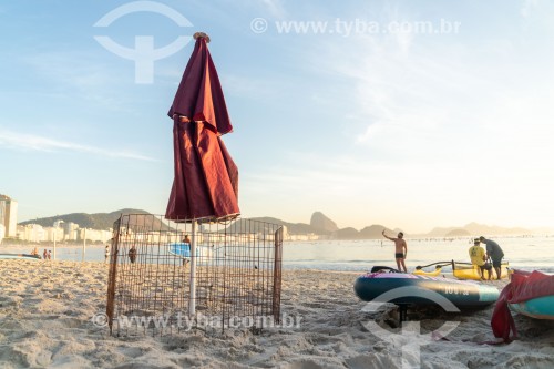 Guarda-sol na areia da Praia de Copacabana - Rio de Janeiro - Rio de Janeiro (RJ) - Brasil