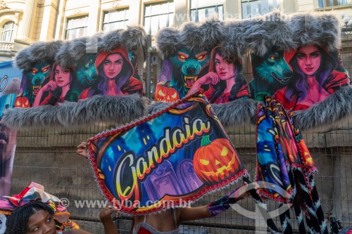 Alegorias de Bate-bolas (Clóvis) durante o Concurso folião original - Cinelândia - Rio de Janeiro - Rio de Janeiro (RJ) - Brasil