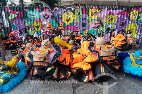 Alegorias de Bate-bolas (Clóvis) durante o Concurso folião original - Cinelândia - Rio de Janeiro - Rio de Janeiro (RJ) - Brasil