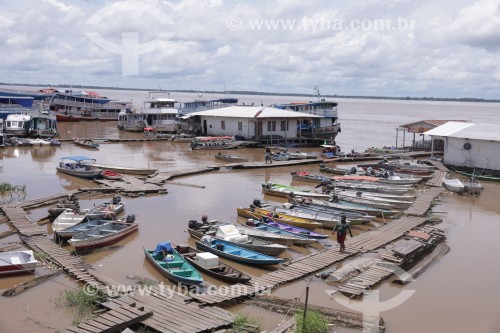 Vista do porto de canoas da cidade de Manacapuru - Manacapuru - Amazonas (AM) - Brasil