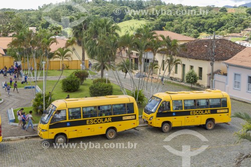 Ônibus de transporte escolar da Escola Municipal Francisco Peixoto - Guarani - Minas Gerais (MG) - Brasil