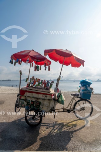 Triciclo utilizado para venda de bebidas - Rio de Janeiro - Rio de Janeiro (RJ) - Brasil