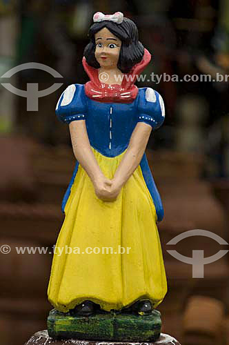  statuette business -  snow white - Itaborai city - Rio de Janeiro state - Brazil - january, 2007 