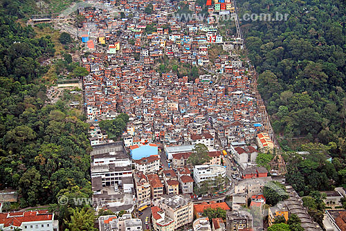  Aerial view of Dona Marta Favela - Boatafogo neighbourhood - Rio de Janeiro city - Rio de Janeiro state - Brazil 