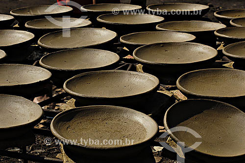  Ceramic pots - Vitoria city - Espirito Santo state - Brazil - June/2007 