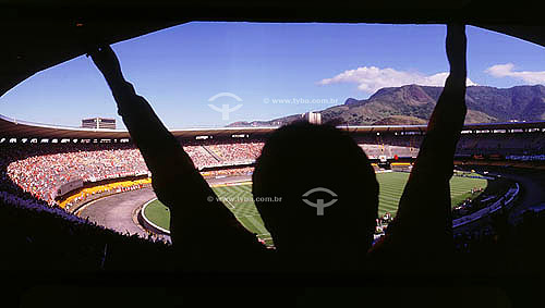  Maracana Stadium* crowded of fans - Maracana neighbourhood - Rio de Janeiro city - Rio de Janeiro state - Brazil  * The Stadium is a National Historic Site since 26-12-2000. 