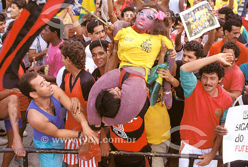  Sport -Soccer cheering at Maracana Stadium* - Maracana - Rio de Janeiro city - Rio de Janeiro state - Brazil   *The Stadium is a National Historic Site since 12-26-2000. 