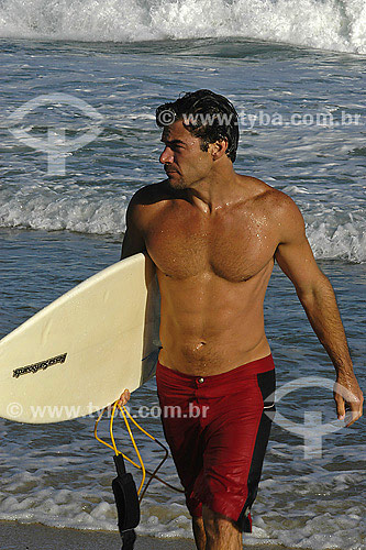  Surfer 