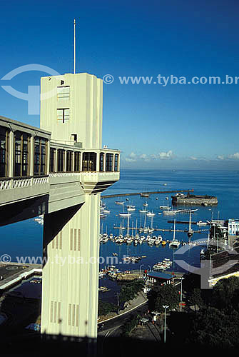  The Elevador Lacerda (Lacerda Elevator) to the left and the Forte São Marcelo (Sao Marcelo Fort) (1) with boats around on Baía de Todos os Santos (All Saints Bay) in the background - Cidade Baixa (Low City) - Salvador city (2)- Bahia state - Brazil  
