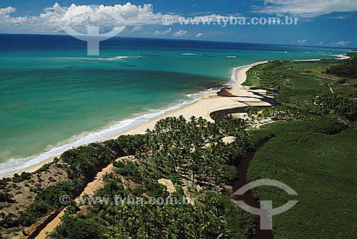  Aerial view of the Southern Coast of Bahia state, between Trancoso and Porto Seguro cities* -  Brazil  * The Costa do Descobrimento (Discovery Coast site, Atlantic Forest Reserve) is a UNESCO World Heritage Site since 12-01-1999 and includes 23 area 