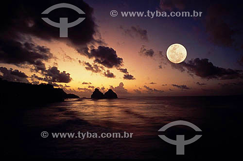  Dois Irmaos Islands (Two Brothers)- Fernando de Noronha Island* - Pernambuco state - Brazil  * The archipelago Fernando de Noronha is a UNESCO World Heritage Site since 12-16-2001. 
