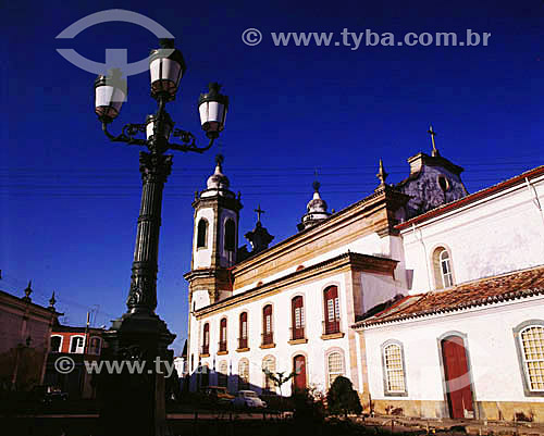  Light post and church - Sao Joao del Rei village* - Minas Gerais state - Brazil  * The achitectural and town planning joint of the city is a National Historic Site since 04-03-1938. 