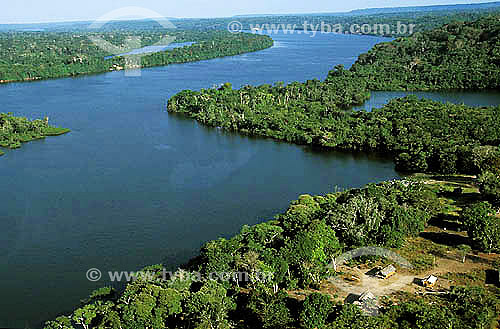  Aerial view of Tapagem village at Trombetas river - Para state - Brazil 