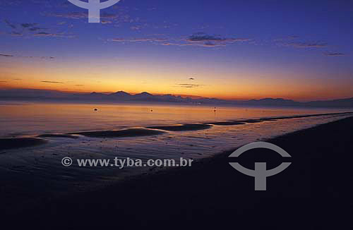  Beach at sunset - Superagui National Park - Parana state - Brazil - May 2001 