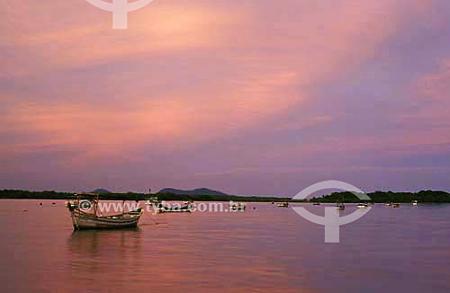  Boats at sunset - Superagui National Park - Parana state - Brazil - May 2001 