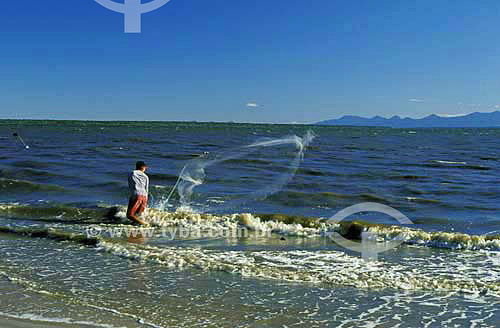  Fisherman - Superagui National Park - Parana state - Brazil - May 2001 