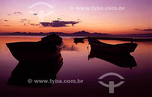  Boats - Mel Island (Honey Island) - Parana state - Brazil 