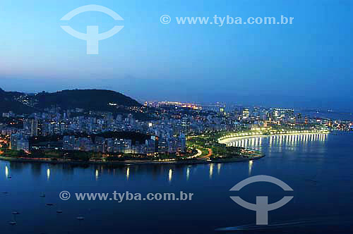 Aerial view of Guanabara Bay at night with Flamengo neighborhood and Rio de Janeiro city downtown - Rio de Janeiro state - Brazil 
