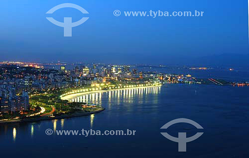  Aerial view of Guanabara Bay at night with Flamengo neighborhood and Rio de Janeiro city downtown - Rio de Janeiro state - Brazil 