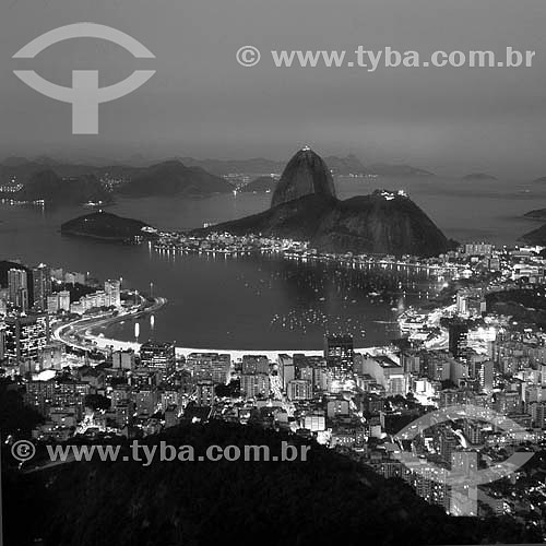  View of the Botafogo Cove with buildings in the foreground and the Sugar Loaf Mountain* in the background - Rio de Janeiro city - Rio de Janeiro state - Brazil  * Commonly called Sugar Loaf Mountain, the entire rock formation also includes Urca Moun 