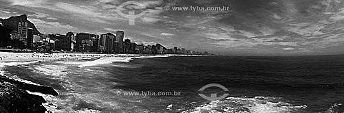 Leblon and Ipanema beaches and the Cristo Redentor (Christ the Redeemer) on Corcovado Mountain behind the buildings in the background to the left - Rio de Janeiro city - Rio de Janeiro state - Brazil 