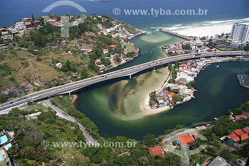  Aerial view of Joa viaduct crossing Marapendi channel, at Barra da Tijuca road - Rio de Janeiro city - Rio de Janeiro state - Brazil 