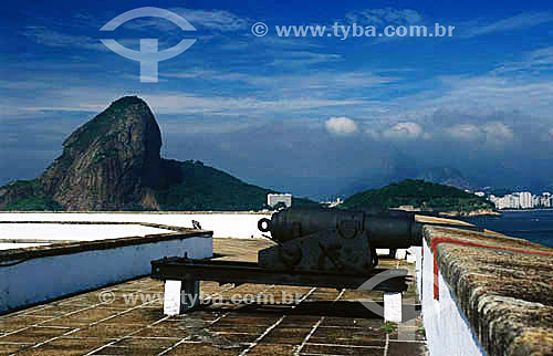  Santa Cruz Fortress (1) also known as Old Fortress with Sugar Loaf Mountain (2) and Rio de Janeiro city in the background - Niteroi city - Rio de Janeiro state - Brazil - April 1999  (1)National Historical Site since 10-04-1939  (2) Commonly called  