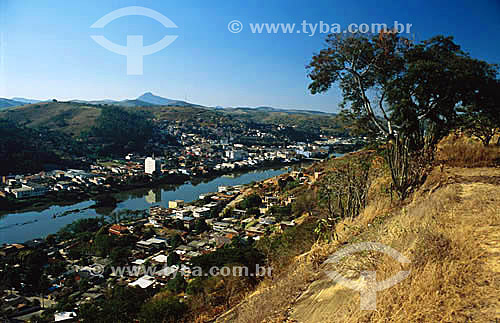  Alem Paraiba city - Border between the states of Minas Gerais and Rio de Janeiro. Margins of Rio Paraiba do Sul River (to the     left Minas Gerais  and to the right Rio de Janeiro) - Brazil 