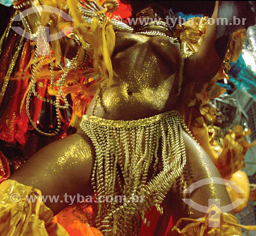  Passista dancing during the Carnival parade in Rio de Janeiro city - Rio de Janeiro state - Brazil 