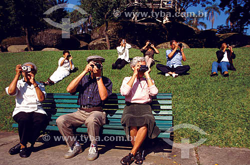  Photographers on the third age - UNATI - UERJ - Rio de Janeiro city - Rio de Janeiro state - Brazil 